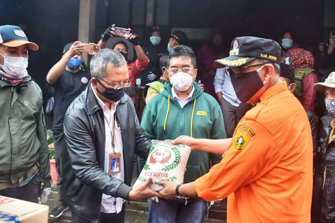 Wabup Bogor Tinjau Lokasi Pengungsian Korban Banjir Bandang di Gunung Mas Cisarua