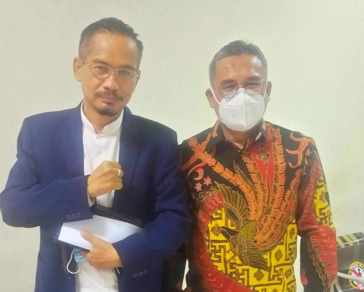 Dua Ahli Pidana Kondang Dr. Dwi Seno Wijanarko, S.H., M.H dan Dr. Chairul Huda, S.H., M.H hadir di Persidangan Pengadilan Negeri Tangerang.