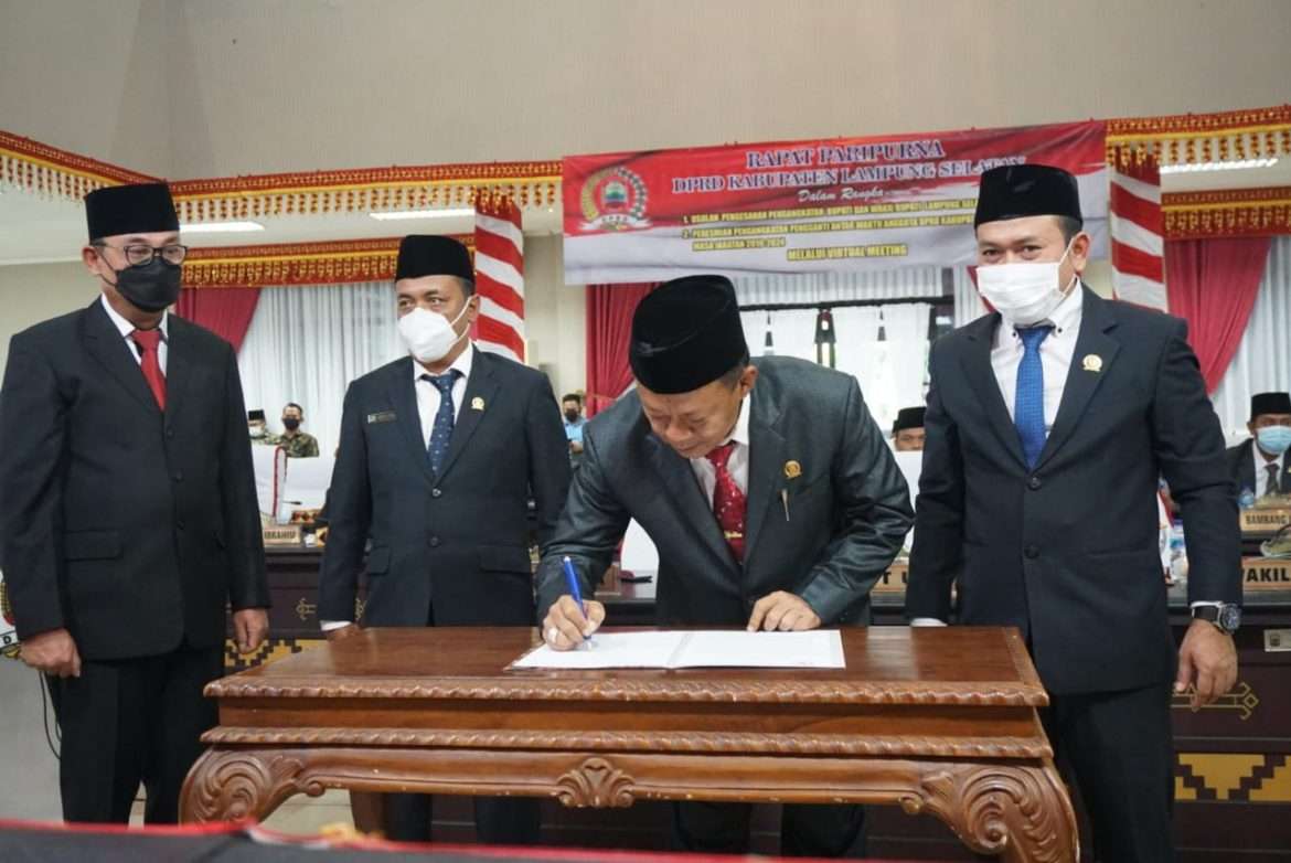 DPRD Lampung Selatan Gelar Paripurna Usulan Pengesahan Pengangkatan Bupati dan Wakil Bupati Terpilih