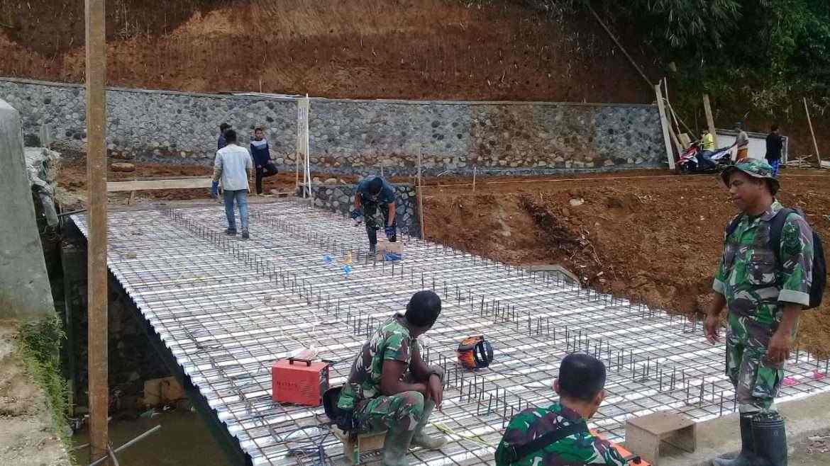 Warga Senang Jembatan Dan TPT Di Perkirakan Selsai 5 Hari Lagi