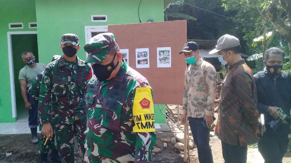 Kodim 0607/Kota Sukabumi,TMMD 110 Bangun 6 Jamban Bisa Ubah Prilaku Atasi Odf