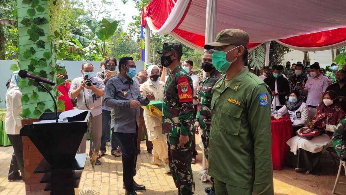 Bupati Kabupaten Bekasi Hadiri Upacara Penutupan TMMD