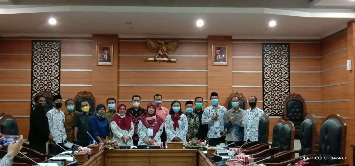 Rohmat Selamat SH, Mkn, Perlu Ada Perda Guna Kepastian Hukum Bagi Guru Swasta dan Honorer
