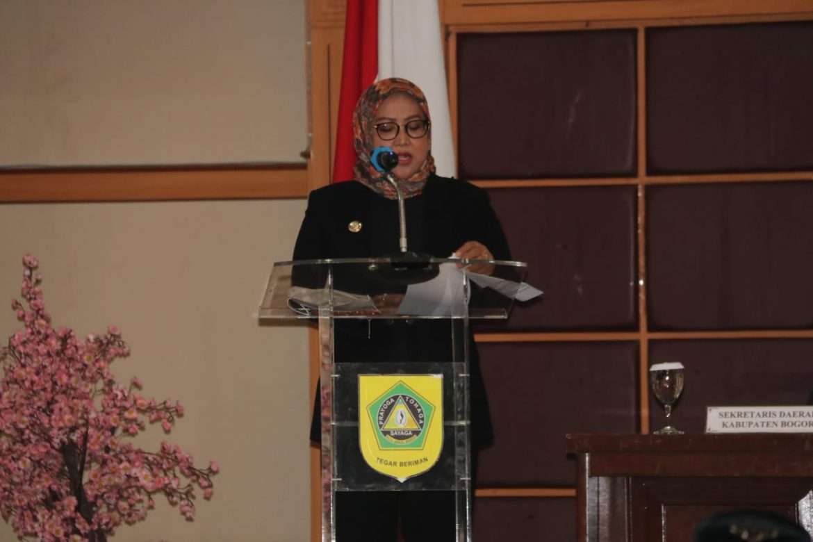 Kuatkan Pelayanan Sektor Pendidikan dan Kesehatan di Tengah Pandemi Bupati Bogor Lantik 663 Tenaga Fungsional