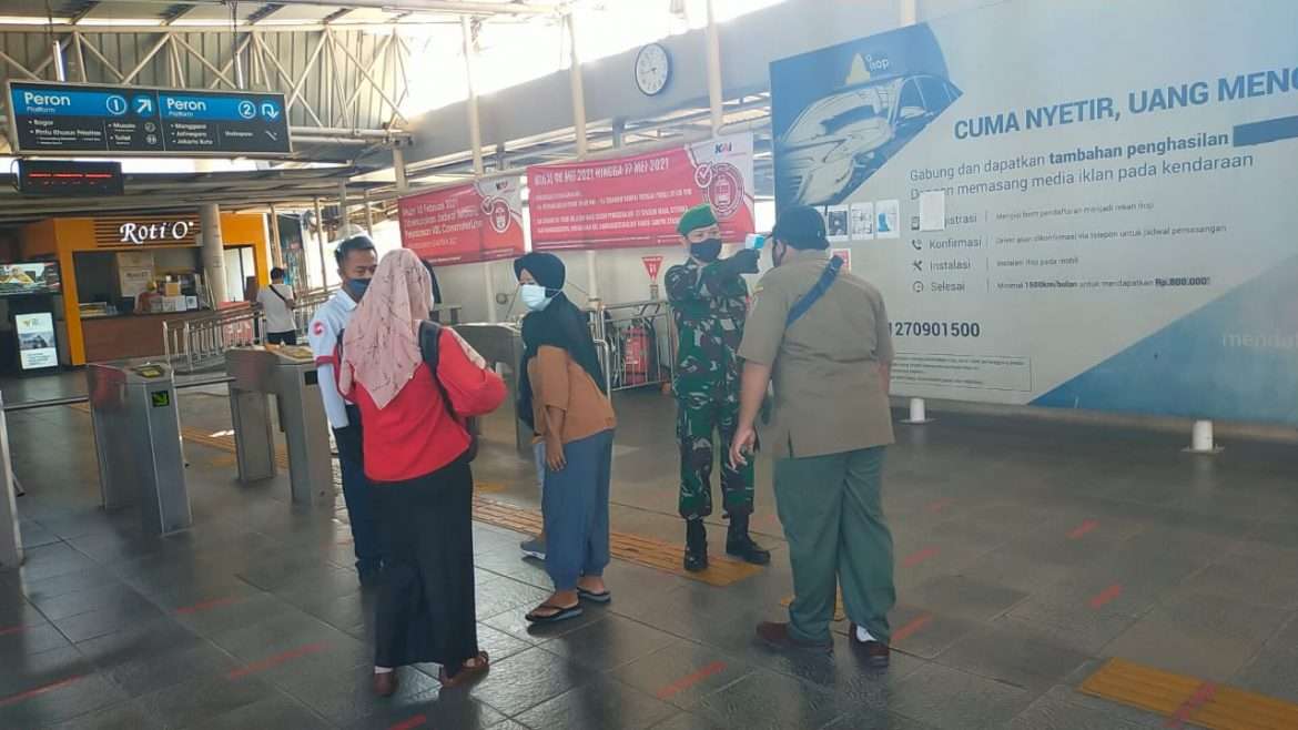 Hindari Klaster Kereta PPKM di Stasiun Semakin Ketat