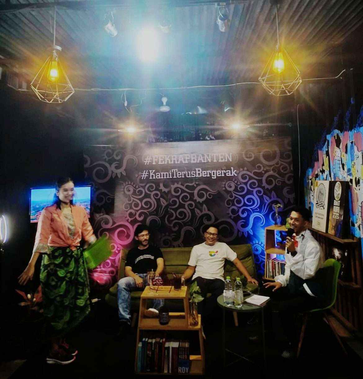 KOLABORASI, VAKSIN AMPUH BANGKIT DARI KETERPURUKAN