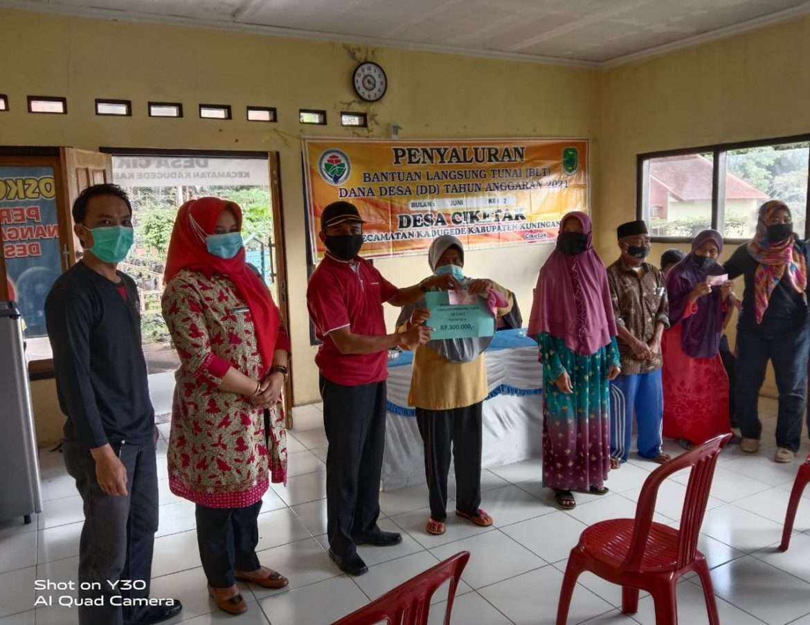 BLT DD Tahap Kedua Tahun 2021 Desa Ciketak Mulai Disalurkan